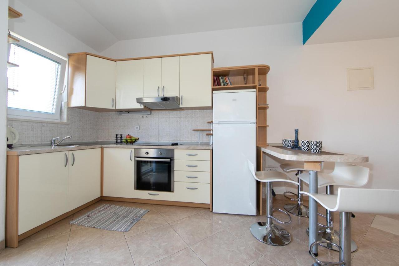 Apartmani Silva Tucepi Luaran gambar
