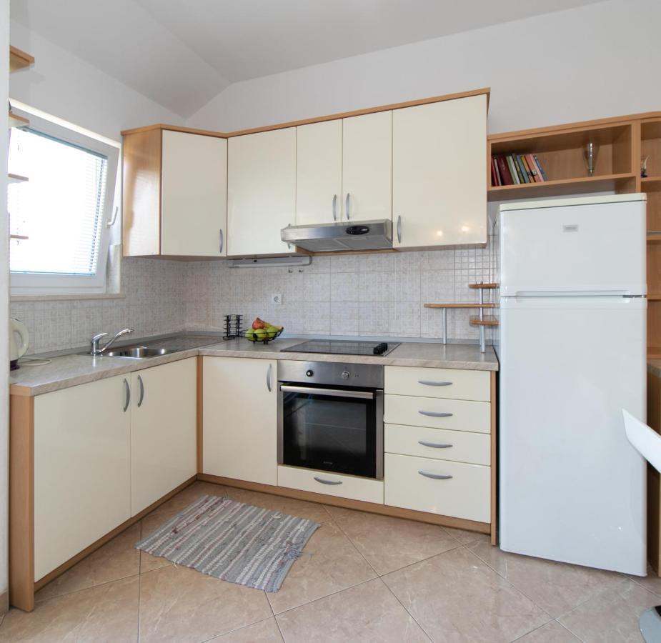Apartmani Silva Tucepi Luaran gambar