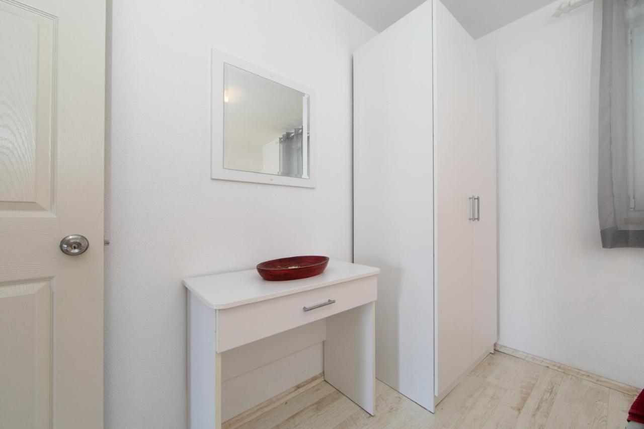 Apartmani Silva Tucepi Luaran gambar
