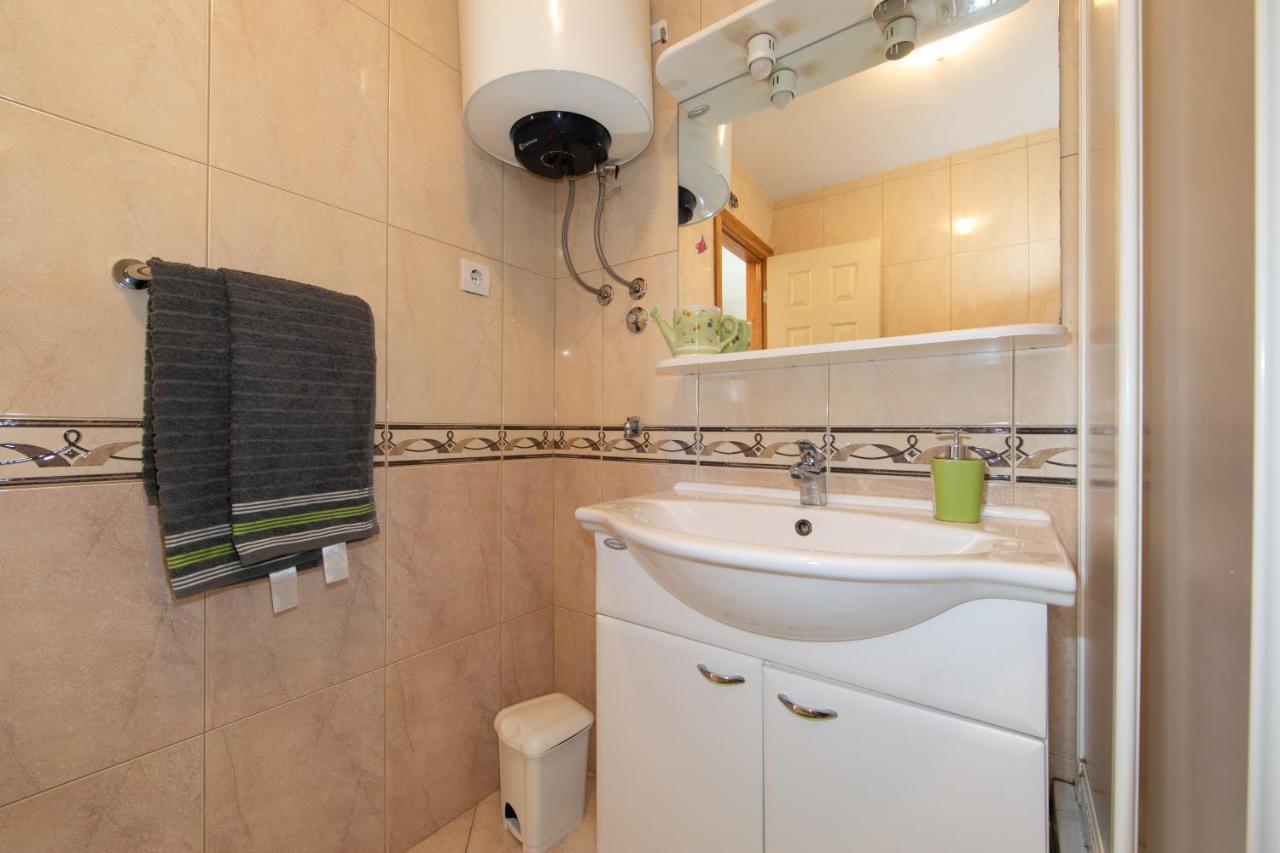Apartmani Silva Tucepi Luaran gambar